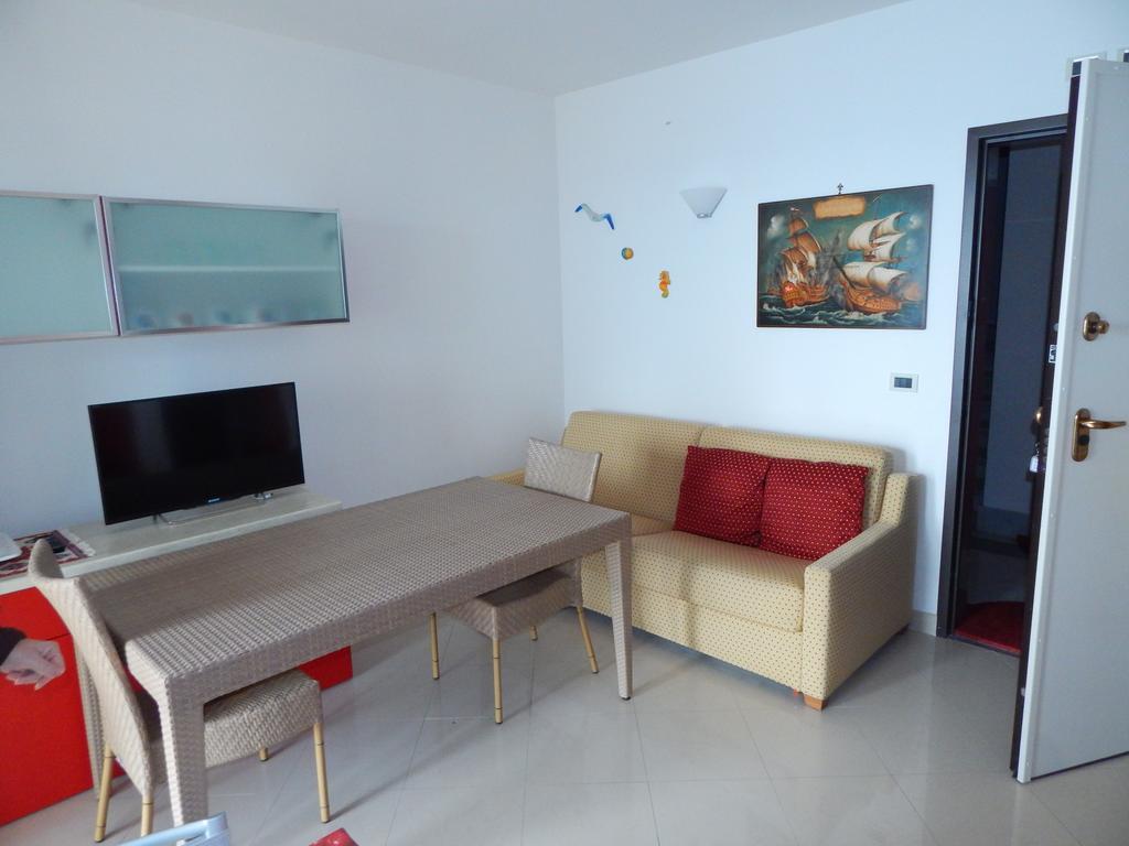 Residence La Perla Finale Ligure Bilik gambar
