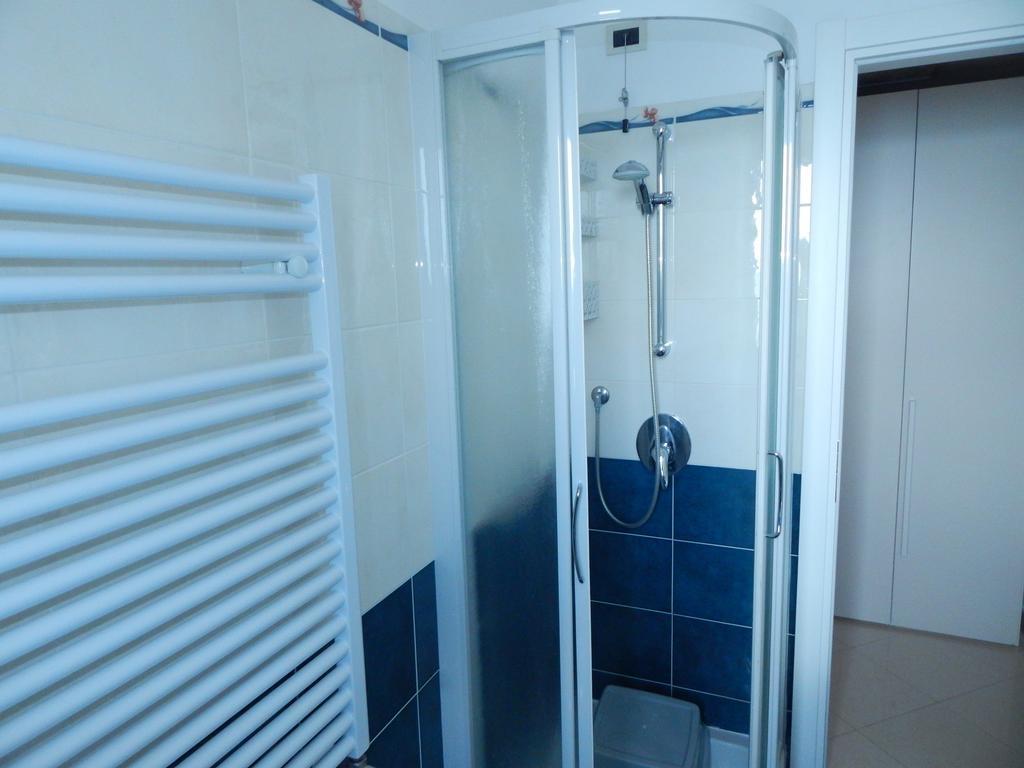 Residence La Perla Finale Ligure Bilik gambar